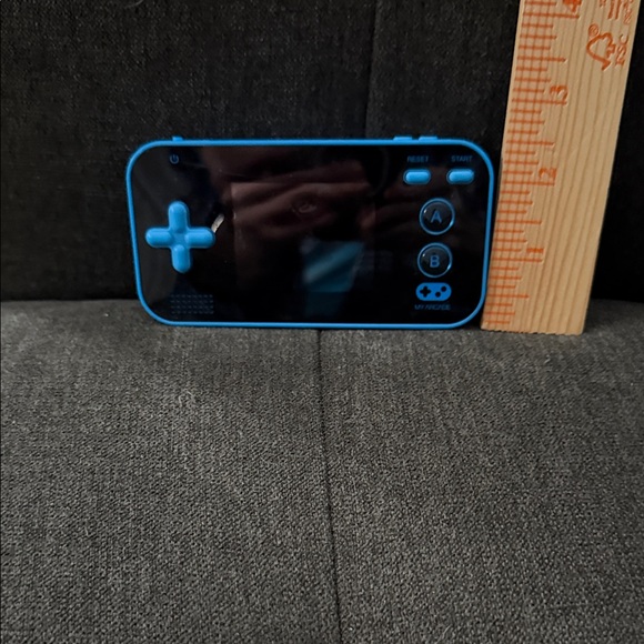 My Arcade gamer V handheld - Picture 3 of 4